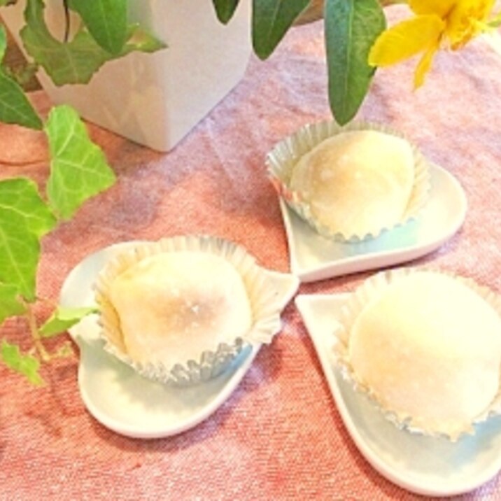 この夏の定番おやつに　“ひんやりバナナプリン大福”